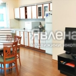 Дава се под наем Тристаен апартамент в София, Оборище - 100 кв.м за 1000 € - Снимка #1