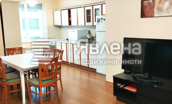 Дава се под наем Тристаен апартамент в София, Оборище - 100 кв.м за 1000 € - Снимка #1