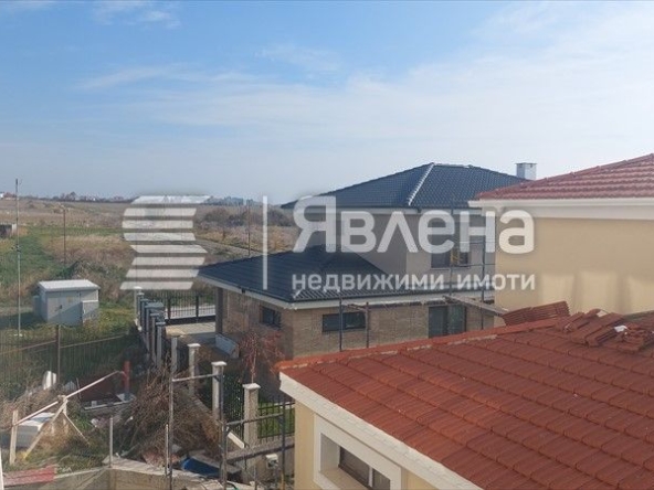 Двустаен апартамент в Поморие - 61 кв.м за 802 €/кв.м - Снимка #1