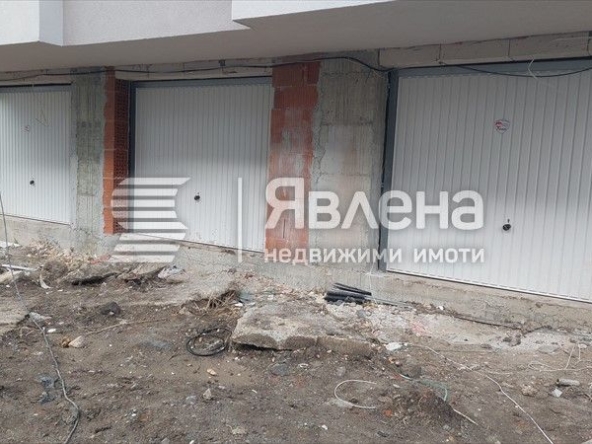 Гараж / Паркомясто в Поморие - 24 кв.м за 909 €/кв.м - Снимка #1