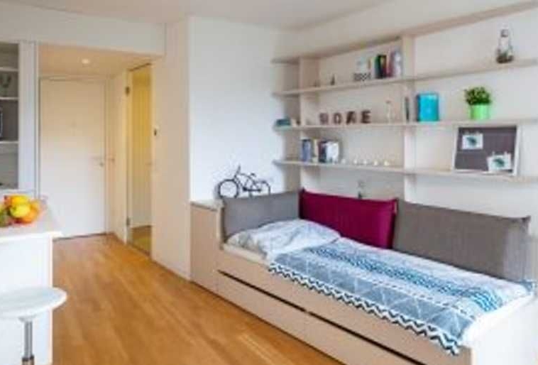 Дава се под наем Едностаен апартамент в Пловдив, Център - 41 кв.м за 204 € - Снимка #1