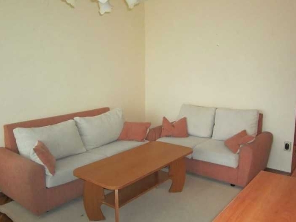 Дава се под наем Тристаен апартамент в София, Надежда 3 - 90 кв.м за 382.5 € - Снимка #1