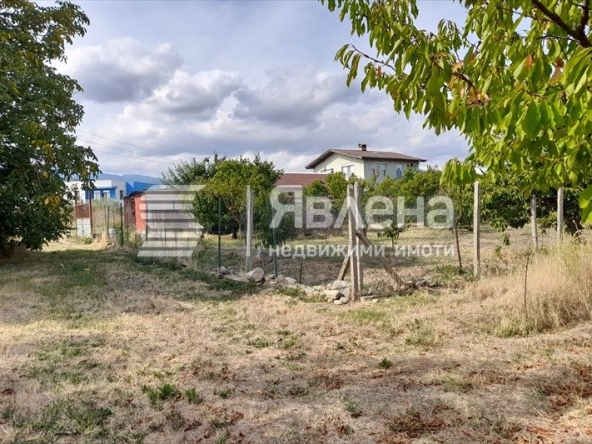 Земеделски имот в с. Първенец, Област Пловдив -  кв.м за 25 €/дка - Снимка #1