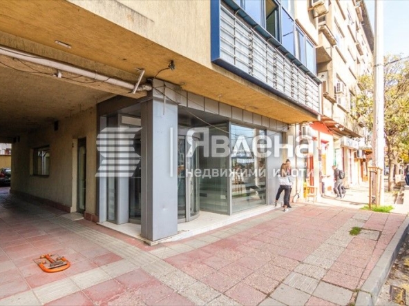 Дава се под наем Магазин в София, Оборище - 180 кв.м за 1800 € - Снимка #1