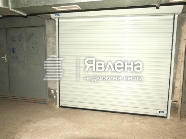 Дава се под наем Гараж / Паркомясто в София, Иван Вазов - 15 кв.м за 170 € - Снимка #1