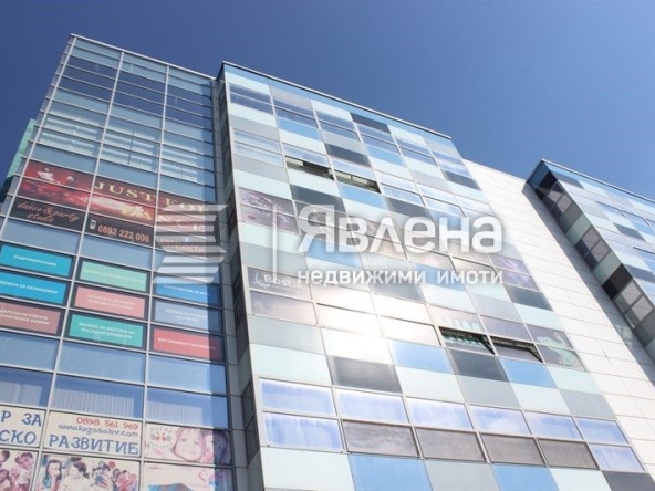 Дава се под наем Офис в София, Левски Г - 900 кв.м за 5386.11 € - Снимка #1