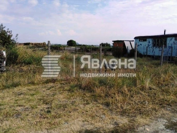 Парцел в с. Първенец, Област Пловдив - 2484 кв.м за 11 €/кв.м - Снимка #1