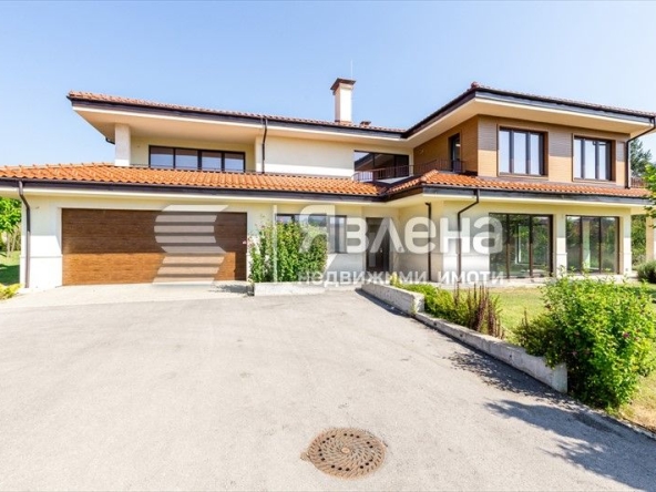 Къща в Банкя - 560 кв.м за 1536 €/кв.м - Снимка #1