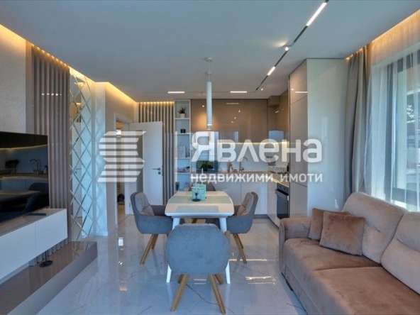 Дава се под наем Двустаен апартамент в Варна, Галата - 70 кв.м за 550 € - Снимка #1