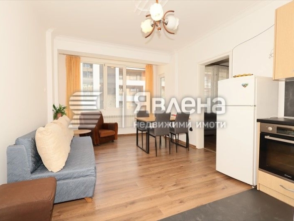 Дава се под наем Тристаен апартамент в София, Изток - 90 кв.м за 650 € - Снимка #1