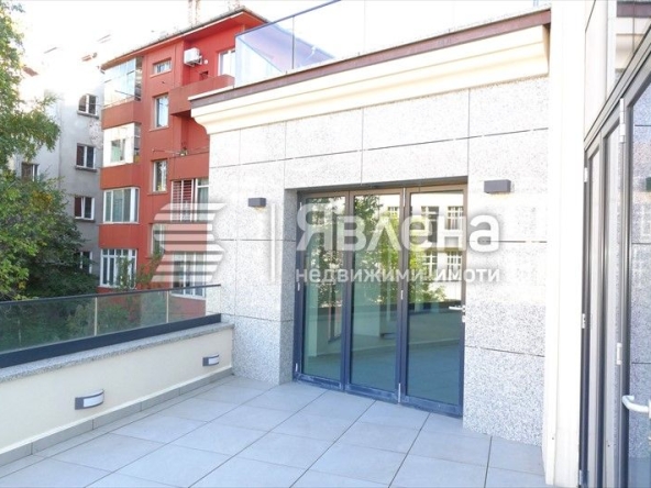 Дава се под наем Офис в София, Център - 376 кв.м за 7125 € - Снимка #1