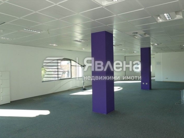 Дава се под наем Офис в София, Център - 376 кв.м за 7125 € - Снимка #1