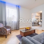 Дава се под наем Двустаен апартамент в София, Център - 64 кв.м за 767 € - Снимка #1