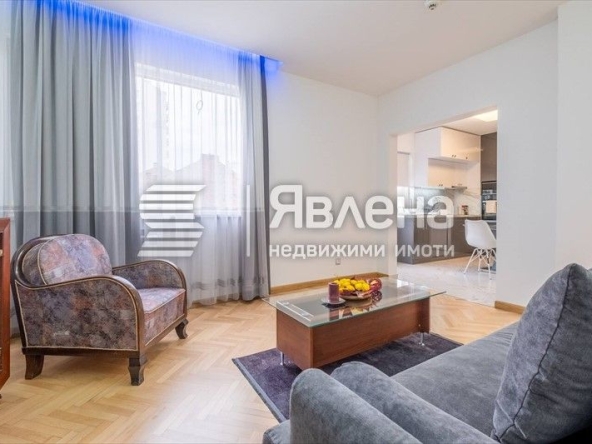 Дава се под наем Двустаен апартамент в София, Център - 64 кв.м за 767 € - Снимка #1