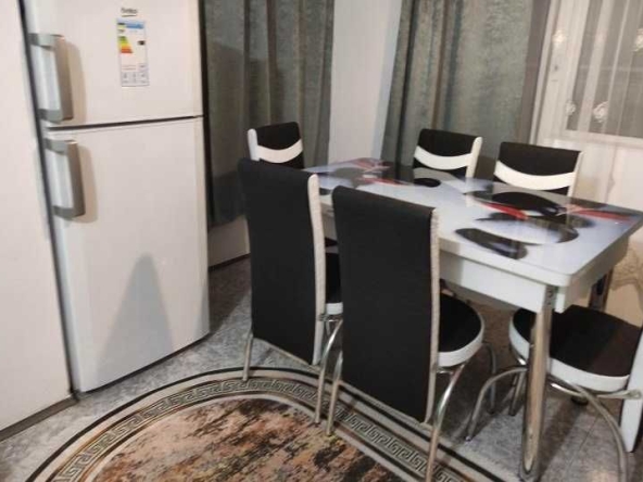 Дава се под наем Тристаен апартамент в София, Слатина - 90 кв.м за 500 € - Снимка #1