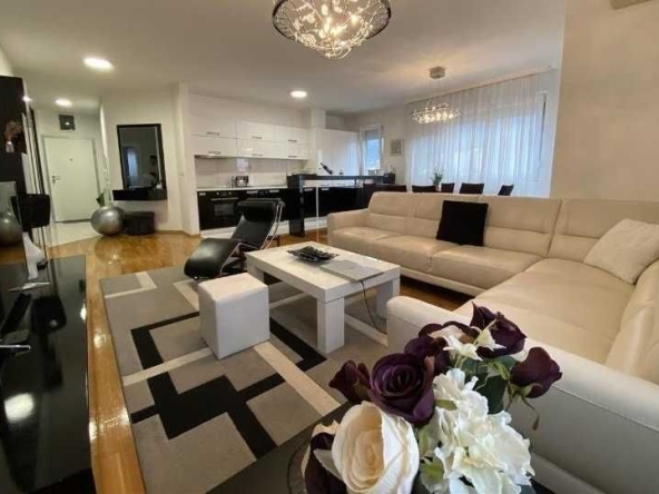 Дава се под наем Тристаен апартамент в София, Красна поляна 2 - 100 кв.м за 650 € - Снимка #1