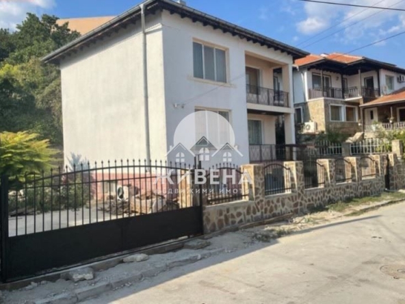 Къща в Балчик - 200 кв.м за 765 €/кв.м - Снимка #1