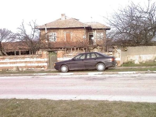 Къща в с. Никола Козлево, Област Шумен - 100 кв.м за 347 €/кв.м - Снимка #1