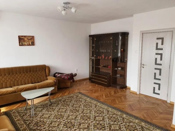 Дава се под наем Тристаен апартамент в Пловдив, Мараша - 105 кв.м за 510 € - Снимка #1