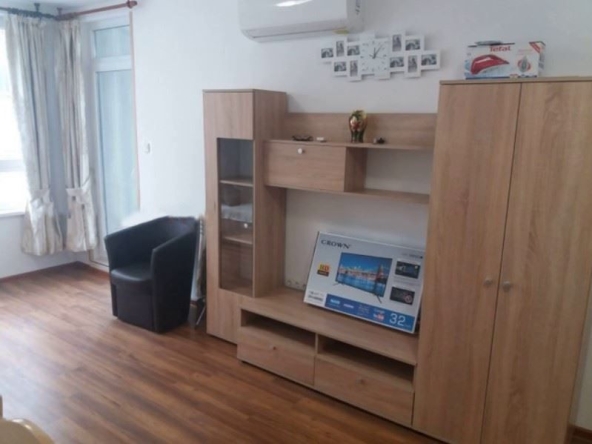 Дава се под наем Двустаен апартамент в София, Надежда 1 - 55 кв.м за 547.23 € - Снимка #1
