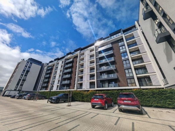 Многостаен апартамент в Бургас, Изгрев - 160 кв.м за 1195 €/кв.м - Снимка #1