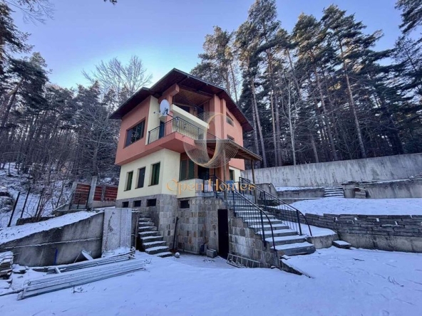 Къща в с. Дедово, Област Пловдив - 174 кв.м за 997 €/кв.м - Снимка #1