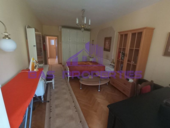 Тристаен апартамент в София, Овча купел - 132 кв.м за 1887 €/кв.м - Снимка #1