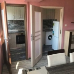 Дава се под наем Едностаен апартамент в Бургас, Меден рудник - зона А - 40 кв.м за 150 € - Снимка #1