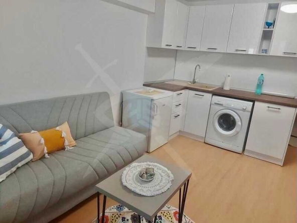 Дава се под наем Едностаен апартамент в Варна, Левски - 35 кв.м за 350 € - Снимка #1
