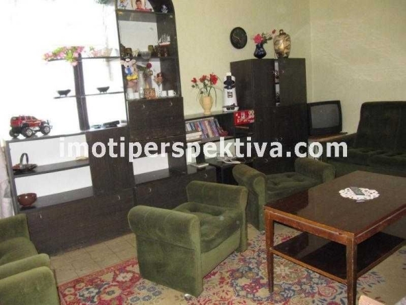 Тристаен апартамент в Пловдив, Тракия - 96 кв.м за 1146 €/кв.м - Снимка #1