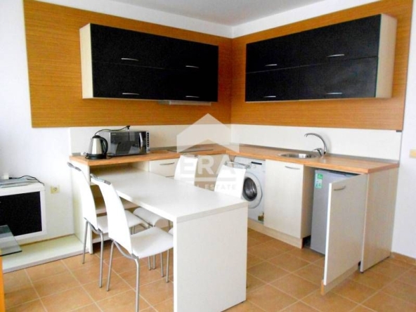 Дава се под наем Едностаен апартамент в Поморие - 42 кв.м за 500 € - Снимка #1