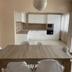 Дава се под наем Тристаен апартамент в Бургас, Център - 120 кв.м за 765 € - Снимка #1