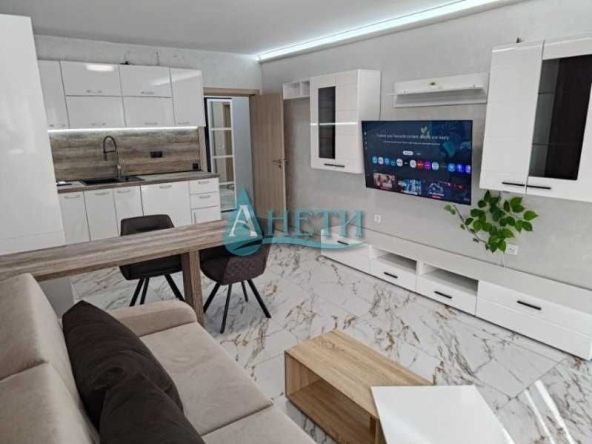 Дава се под наем Двустаен апартамент в София, Зона Б-18 - 68 кв.м за 997.05 € - Снимка #1