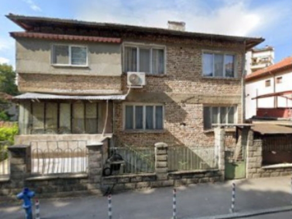 Етаж от къща в Варна, Аспарухово - 110 кв.м за 913 €/кв.м - Снимка #1