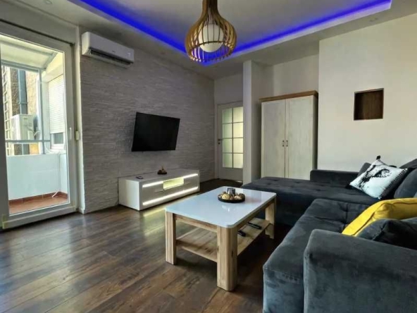 Дава се под наем Двустаен апартамент в Пловдив, Южен - 60 кв.м за 275.4 € - Снимка #1