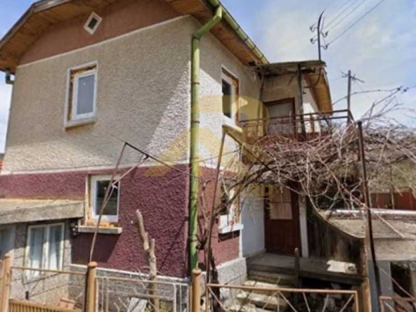 Къща в с. Банище, Област Перник - 80 кв.м за 200 €/кв.м - Снимка #1