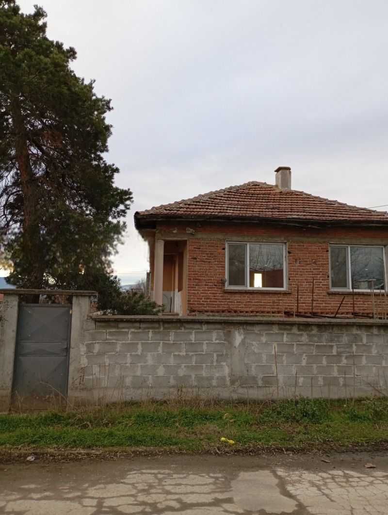 Къща в с. Костиево, Област Пловдив - 81 кв.м за 850 €/кв.м - Снимка #1