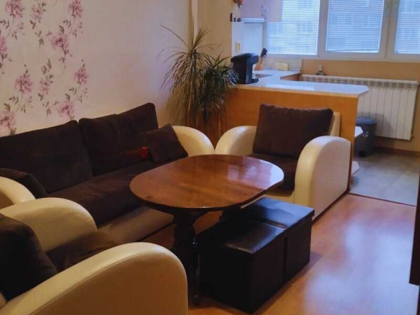 Дава се под наем Тристаен апартамент в София, Овча купел 1 - 68 кв.м за 471.75 € - Снимка #1