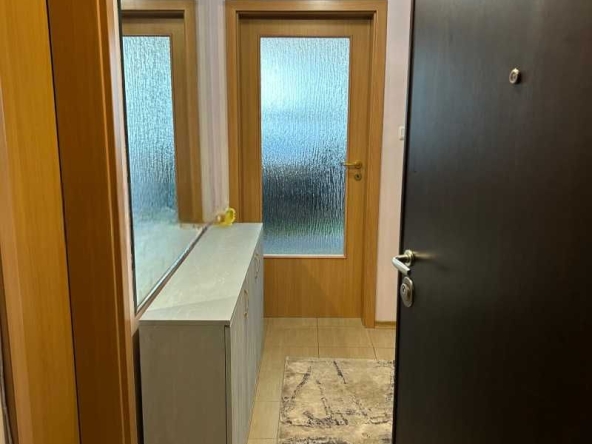 Дава се под наем Тристаен апартамент в София, Стрелбище - 100 кв.м за 867 € - Снимка #1