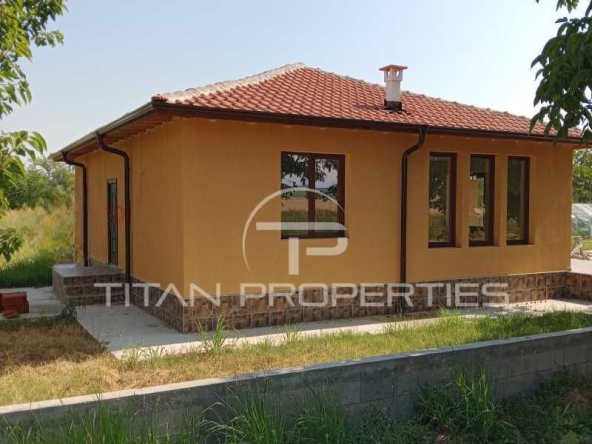 Къща в с. Избеглии, Област Пловдив - 126 кв.м за 1032 €/кв.м - Снимка #1