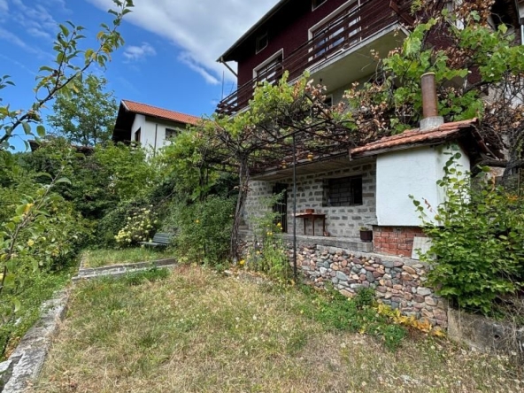 Къща в с. Рударци, Област Перник - 220 кв.м за 955 €/кв.м - Снимка #1