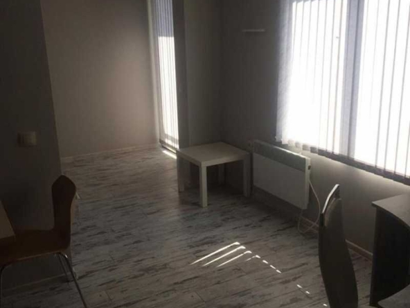 Дава се под наем Едностаен апартамент в София, Студентски град - 40 кв.м за 400 € - Снимка #1