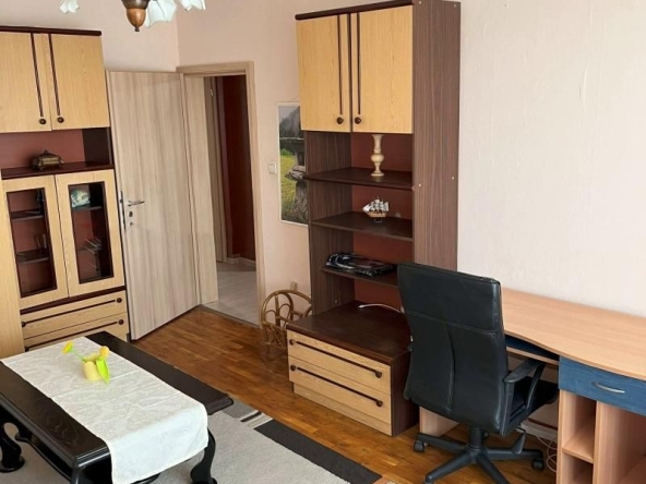 Дава се под наем Двустаен апартамент в София, Връбница 1 - 60 кв.м за 430 € - Снимка #1