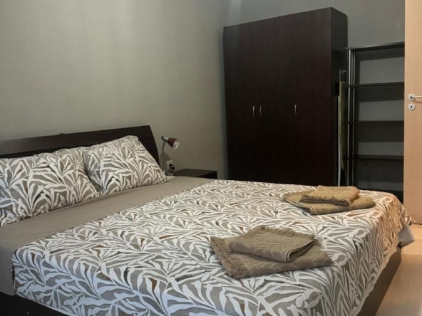 Двустаен апартамент в Бургас, Изгрев - 52 кв.м за 1924 €/кв.м - Снимка #1