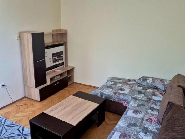 Дава се под наем Двустаен апартамент в София, Карпузица - 60 кв.м за 450 € - Снимка #1