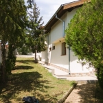 Къща в Долни чифлик - 370 кв.м за 622 €/кв.м - Снимка #1