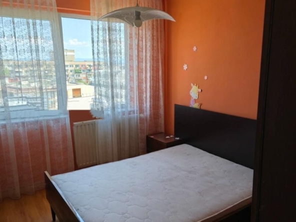 Дава се под наем Тристаен апартамент в София, Младост 2 - 120 кв.м за 614 € - Снимка #1