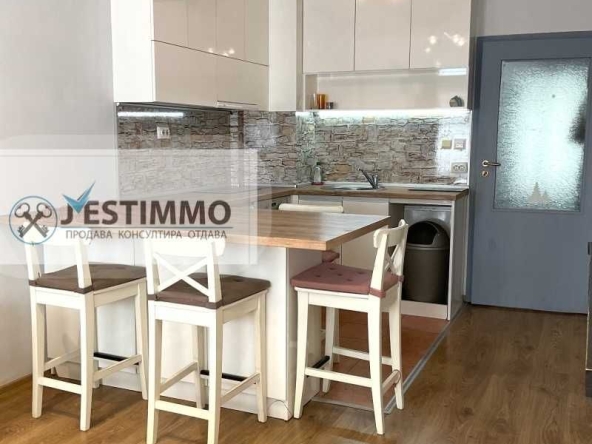 Двустаен апартамент в Варна, Цветен квартал - 62 кв.м за 2275 €/кв.м - Снимка #1