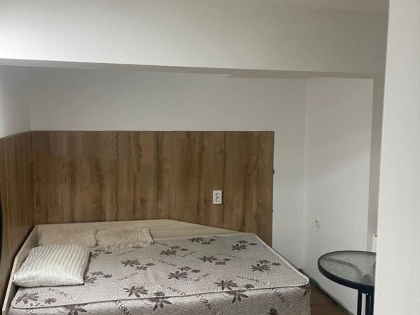 Дава се под наем Едностаен апартамент в София, Център - 22 кв.м за 306 € - Снимка #1