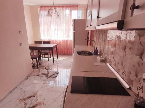 Дава се под наем Двустаен апартамент в София, Изгрев - 74 кв.м за 639 € - Снимка #1